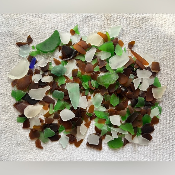 Assorted Sea Glass Collection from Palm Beach. 2-pound bag. - Picture 2 of 5